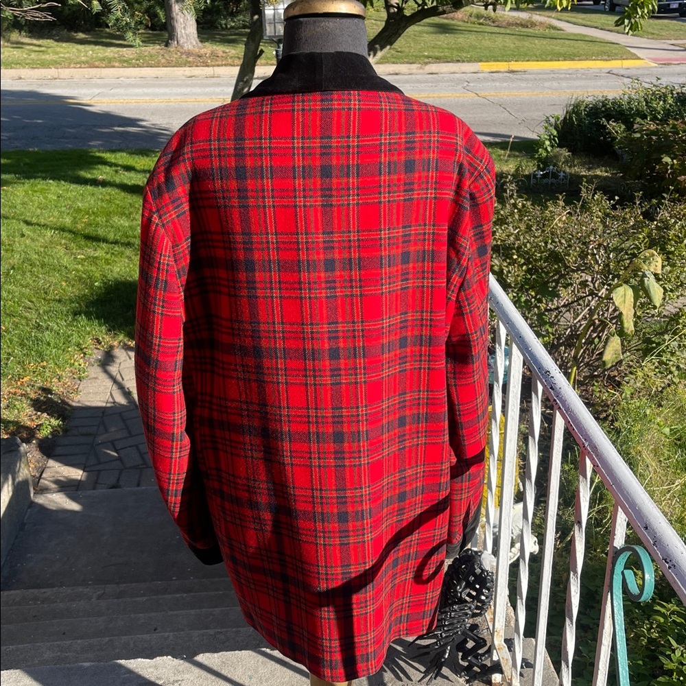 Pendleton Blazer - image 4